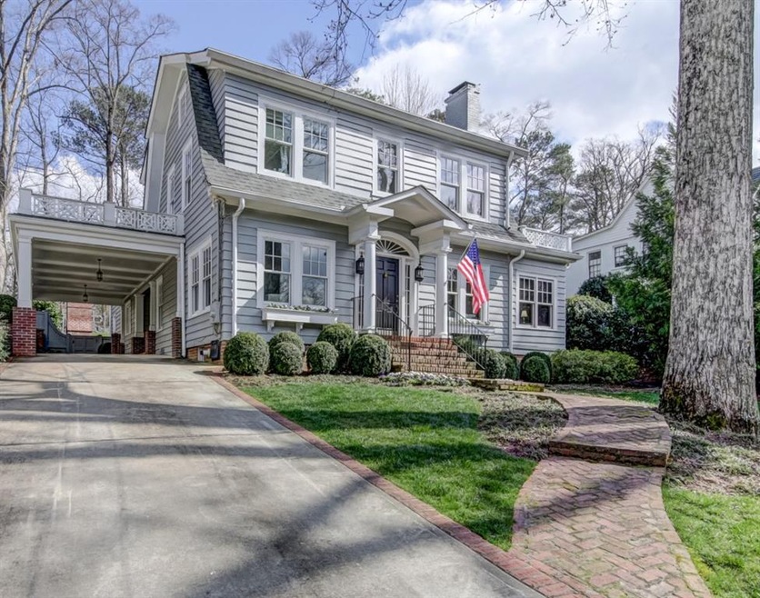 Located on a private lot in Haynes Manor, a popula