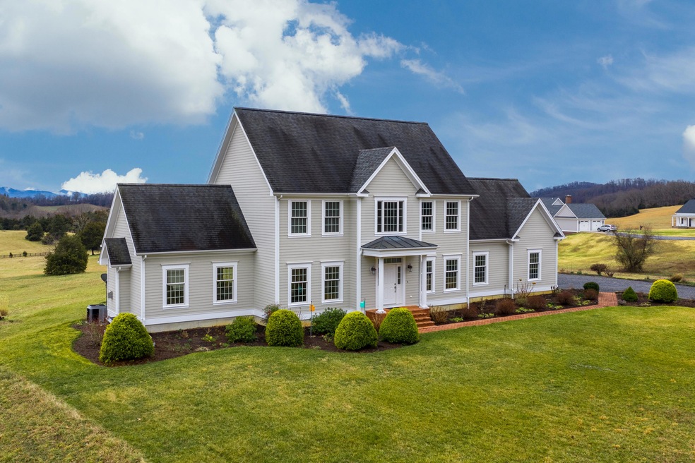 195 Henry Hill Dr, Fairfield, VA 24435 - photo 1