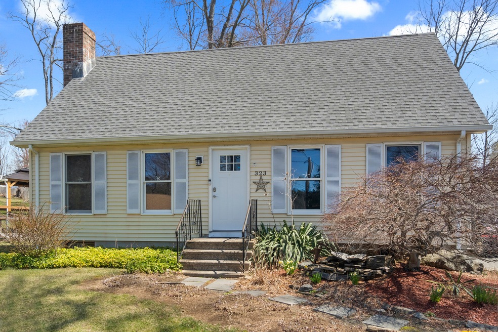 323 E Wakefield Blvd, Winsted, CT 06098 - photo 1