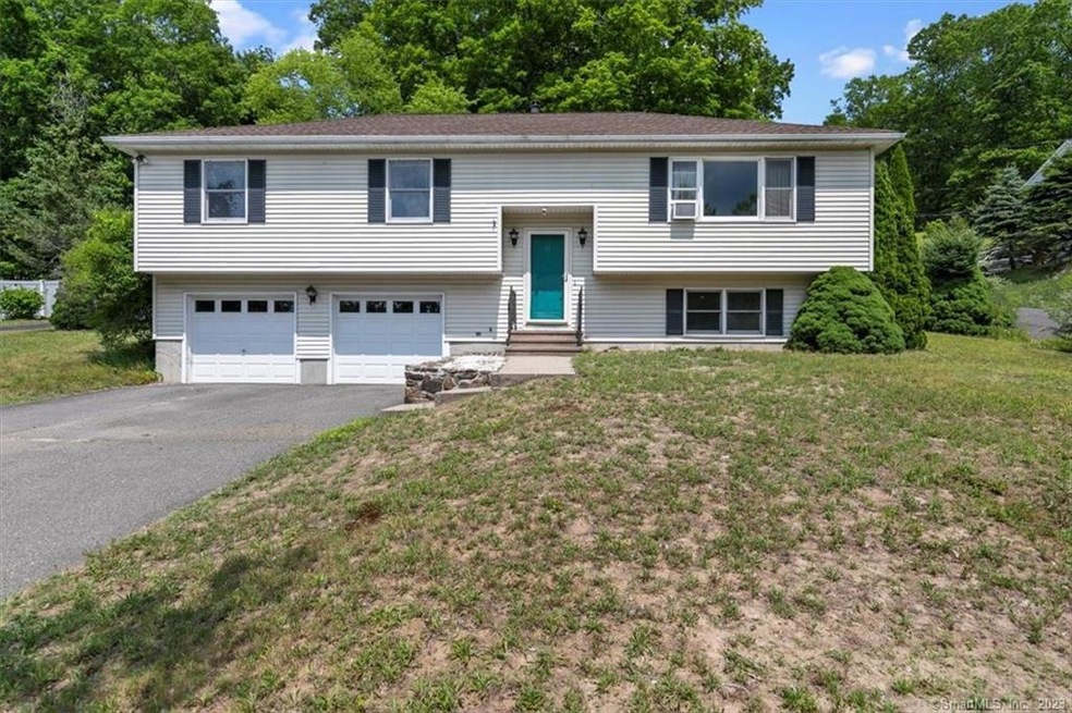 31 Crofut Rd, Naugatuck, CT 06770 - photo 1