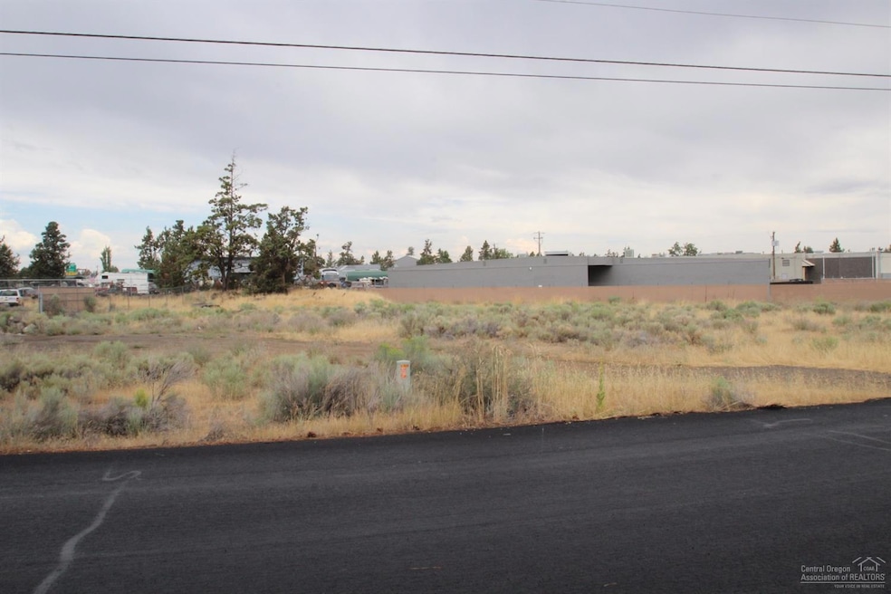 unlisted-address, Bend, OR 97701 - photo 1