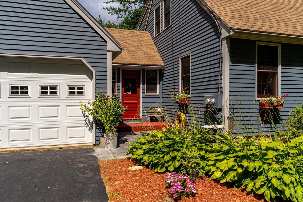 6 Newton St, Dover, NH 03820 - photo 1