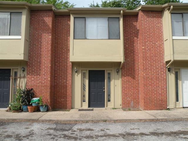 1221 W Hopkins St unit 6, San Marcos, TX 78666 - photo 1