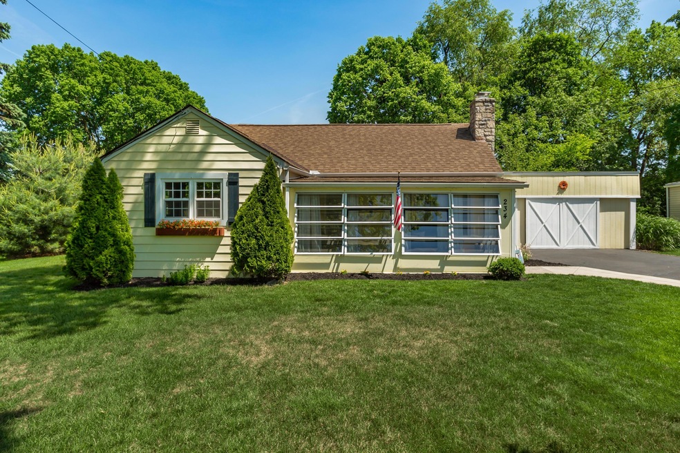 234 Mill St