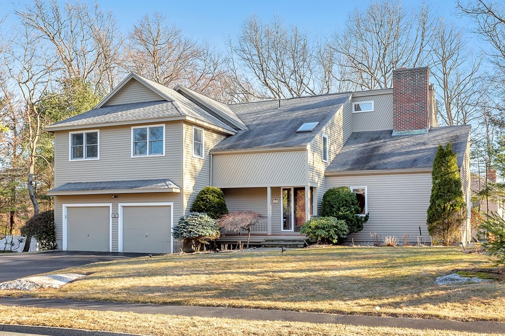 72 Sycamore Dr, Holden, MA 01520 - photo 1