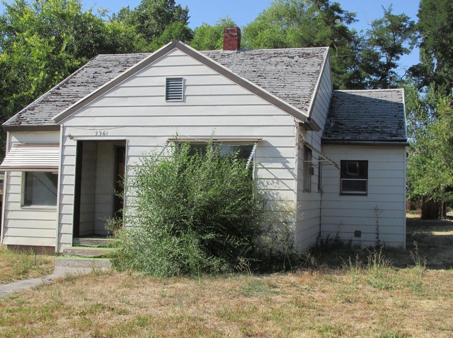 2361 Orchard Ave, Klamath Falls, OR 97601 - photo 1