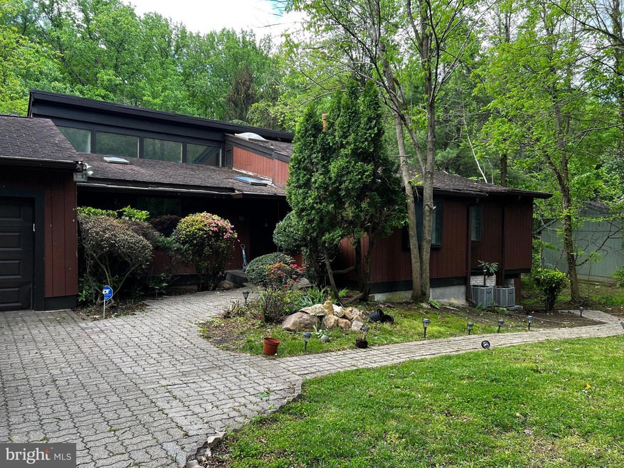 50 Stonegate Dr, Silver Spring, MD 20905 - photo 1