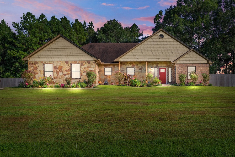 216 White Oak Ln, Lufkin, TX 75901 - photo 1