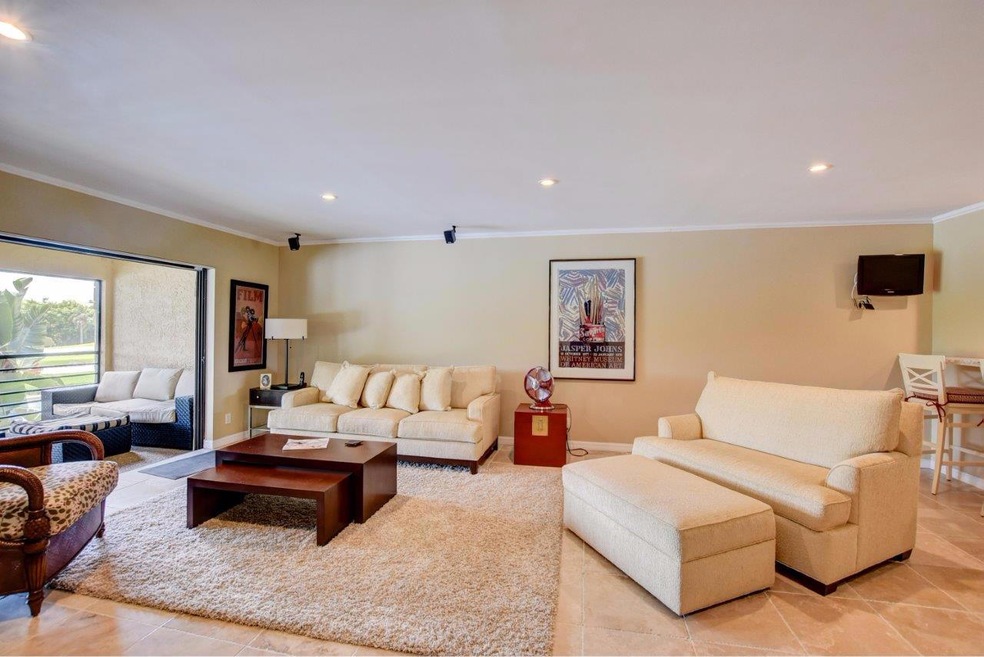 RG 6414 Aspen Glen Cir-9