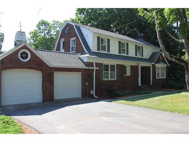 139 Eastfield Rd, Waterbury, CT 06708 - photo 1