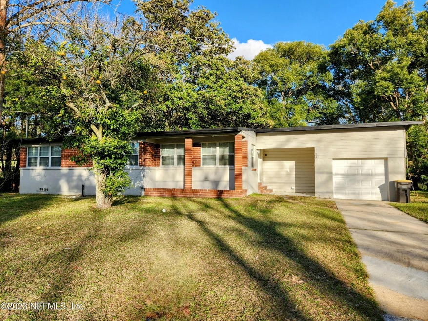 3851 Jammes Rd, Jacksonville, FL 32210 - photo 1