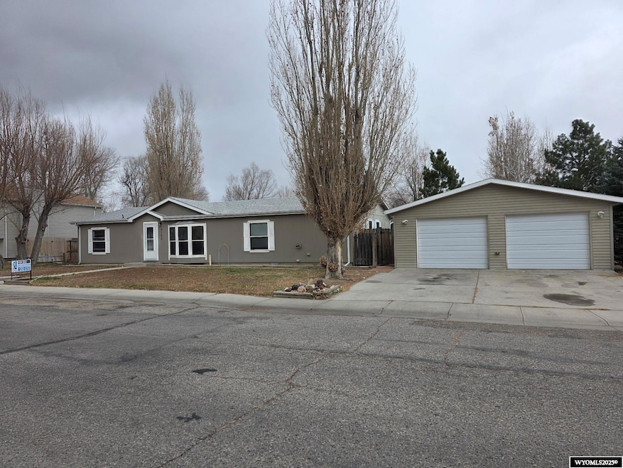 2153 Begonia St, Casper, WY 82604 - photo 1