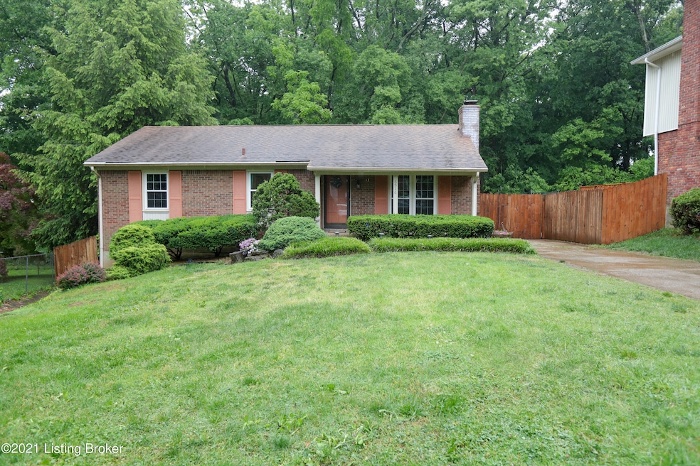6516 Daverman Ct, Louisville, KY 40228 - photo 1