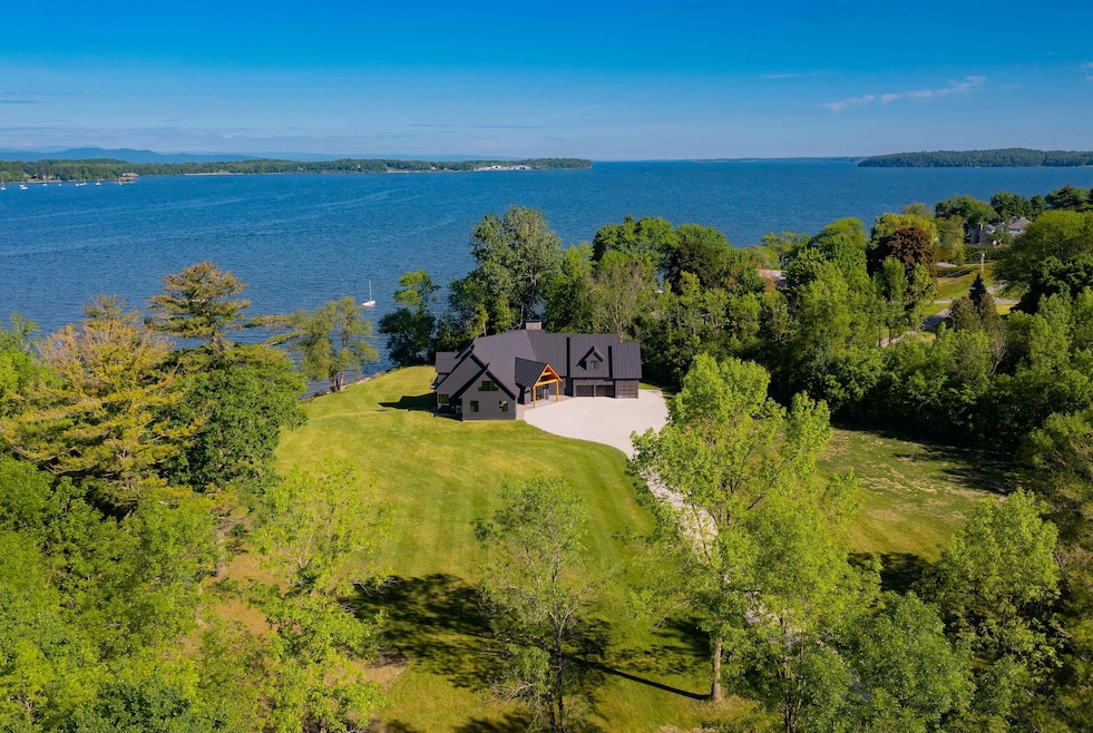 3336 Shelburne Rd, Shelburne, VT 05482 - photo 1