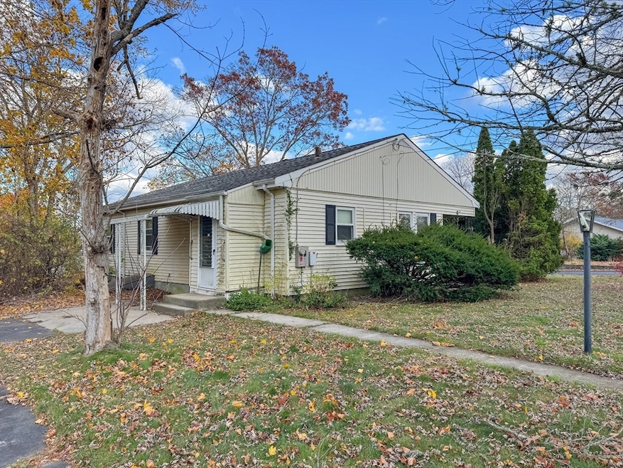 9 Paul Ave, East Freetown, MA 02717 - photo 1