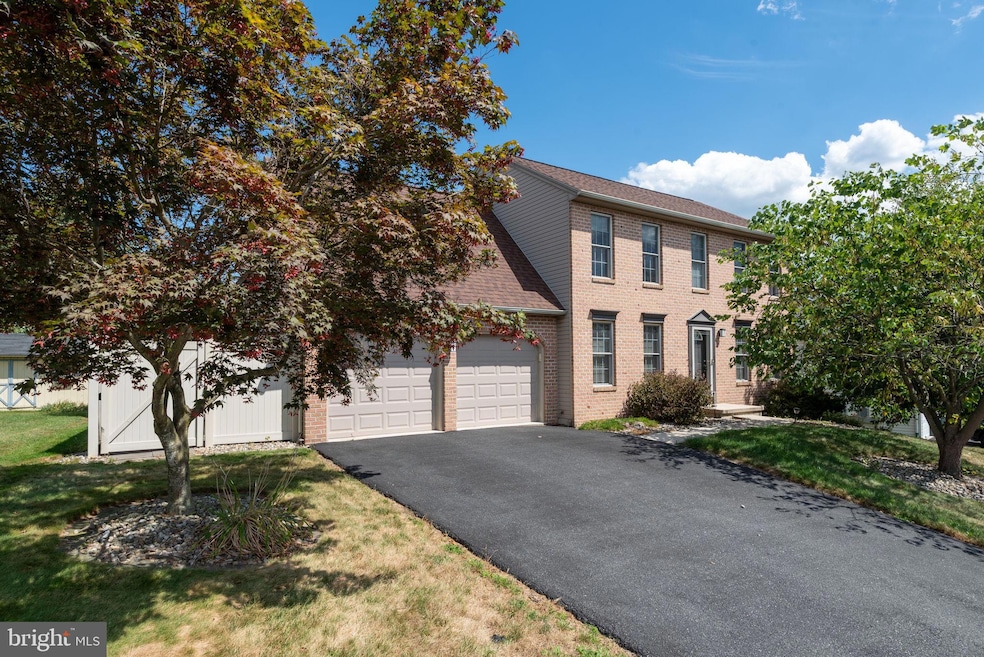 41 Willow Way Dr, Enola, PA 17025 - photo 1