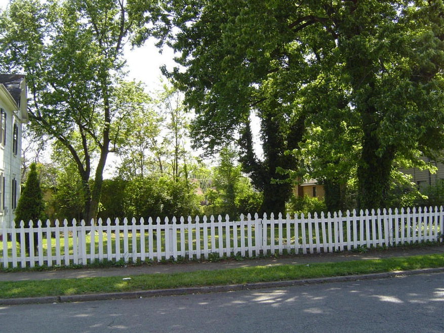 Lot Photo