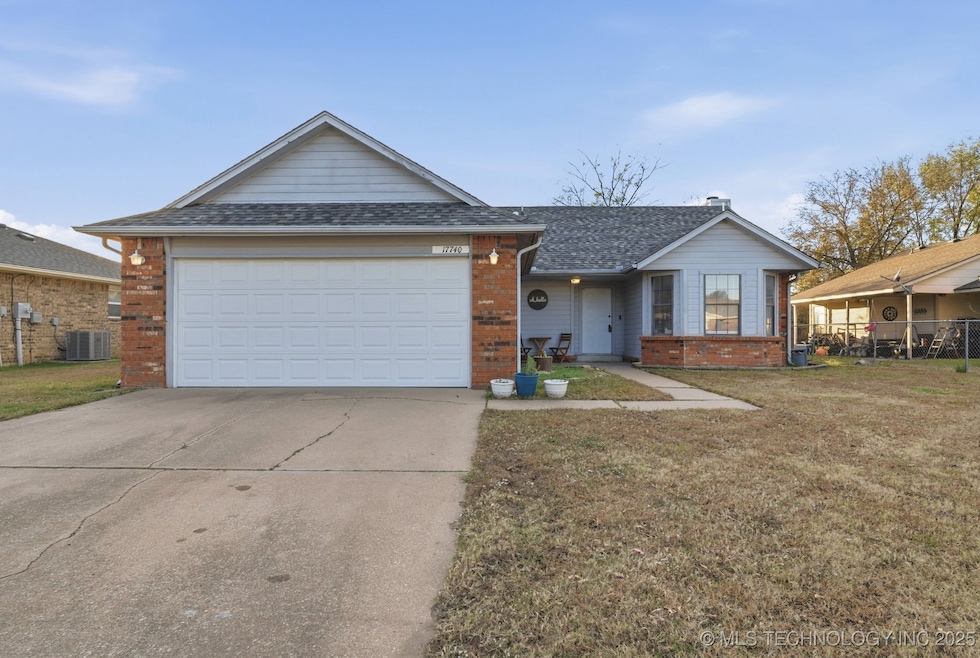 17740 S Santa fe Place, Mounds, OK 74047 - photo 1