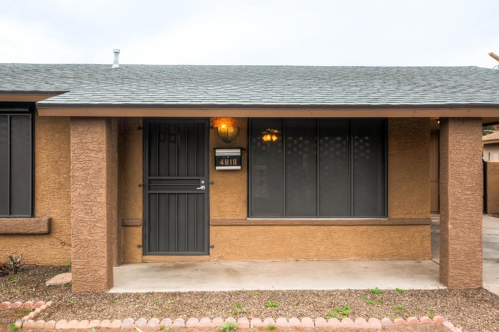 4819 W Hubbell St Phoenix AZ-large-003-E