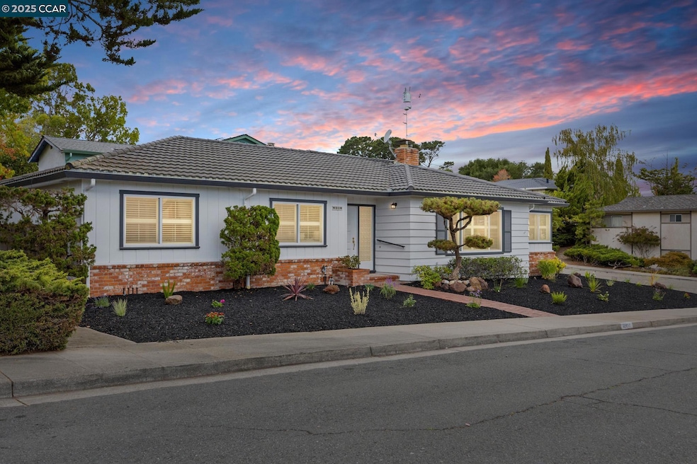 Sold $750,000 • Co-Listing Agent