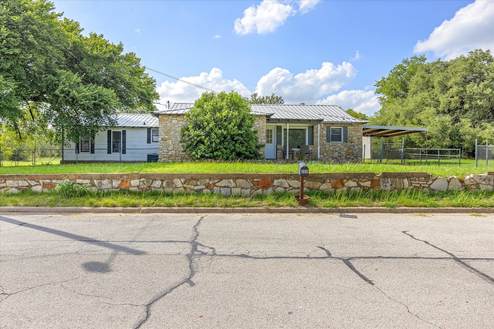 For Rent $2,600/month