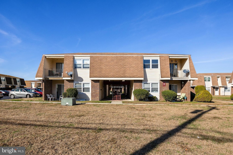 27 -7 Florence Tollgate Place, Burlington, NJ 08016 - photo 1