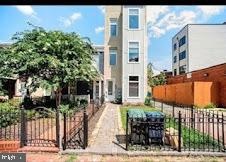 801 9th St NE unit 2, Washington, DC 20002 - photo 1