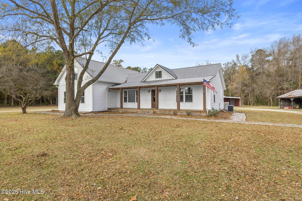 1074 N Carolina 41, Trenton, NC 28585 - photo 1