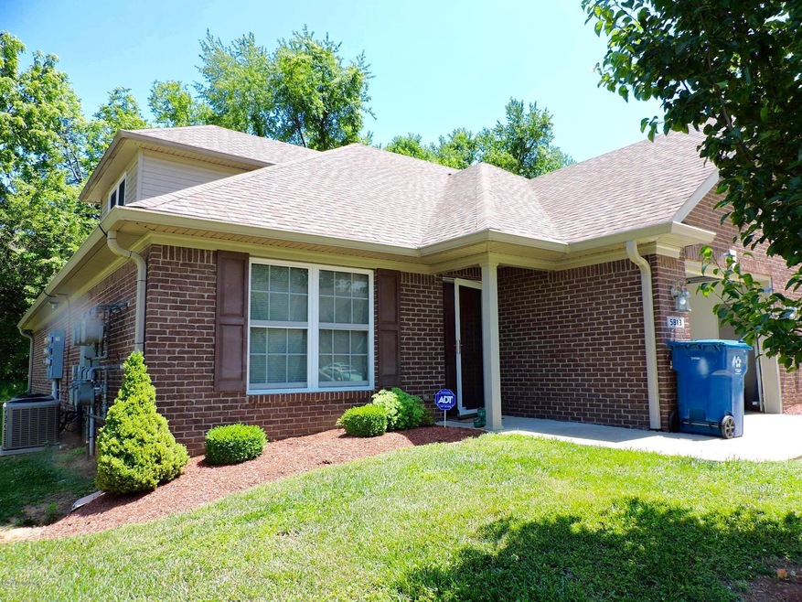 5813 Shepherd Crossing Dr, Louisville, KY 40219 - photo 1