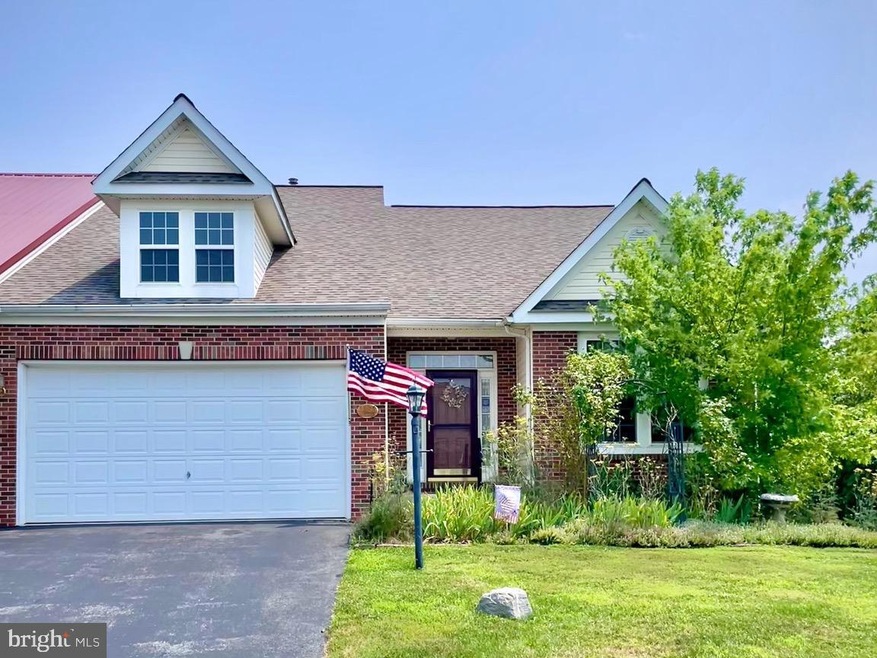 3063 Sundown Dr unit 41, Chambersburg, PA 17202 - photo 1