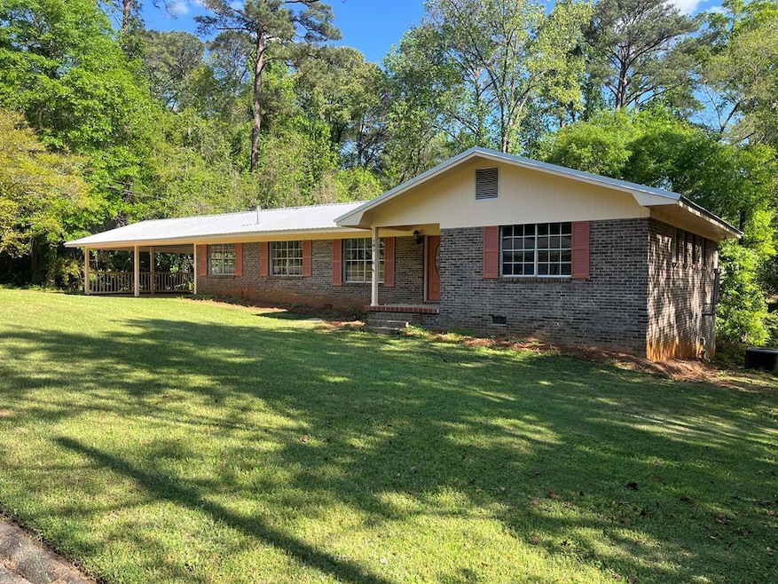 105 Martinson Dr, Abbeville, AL 36310 - photo 1