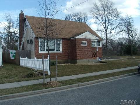82 S Herman Ave, Bethpage, NY 11714 - photo 1