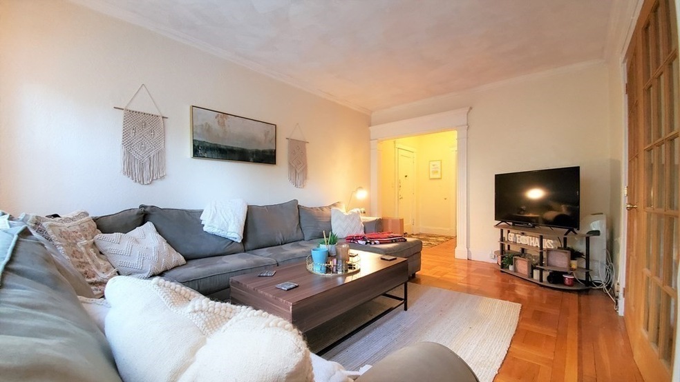 104 Toxteth St unit 2, Brookline, MA 02446 - photo 1