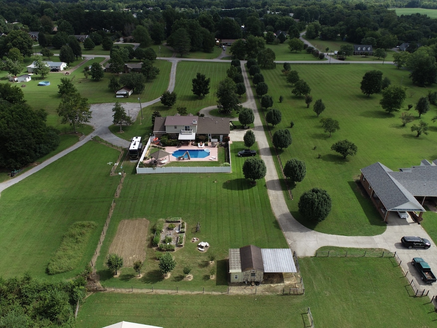 1522 Highway 130 E, Shelbyville, TN 37160 - photo 1