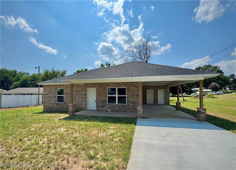 806 S Ada St, Muldrow, OK 74948 - photo 1