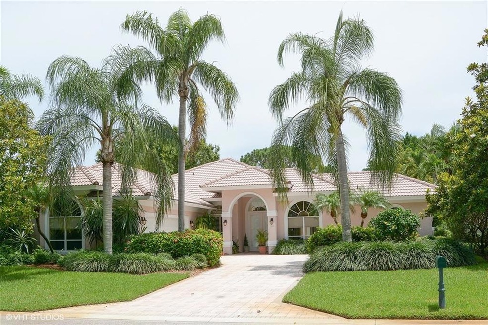 Private courtyard entry
