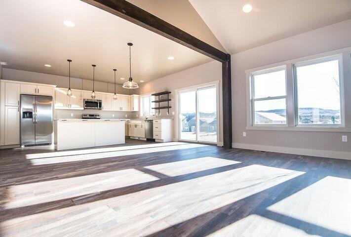 5575 great room and kitchen