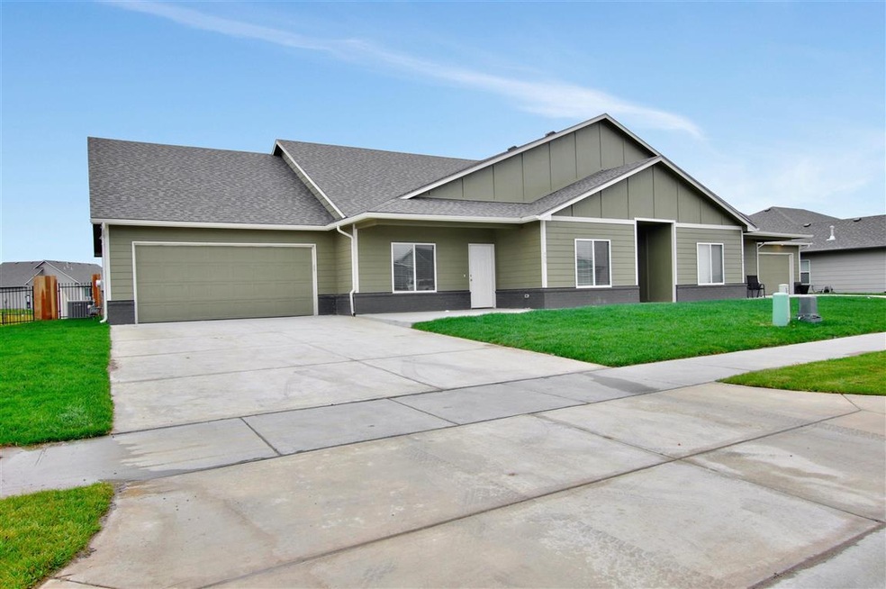 453 S Longbranch Dr unit 455 S Longbranch Dr, Maize, KS 67101 - photo 1