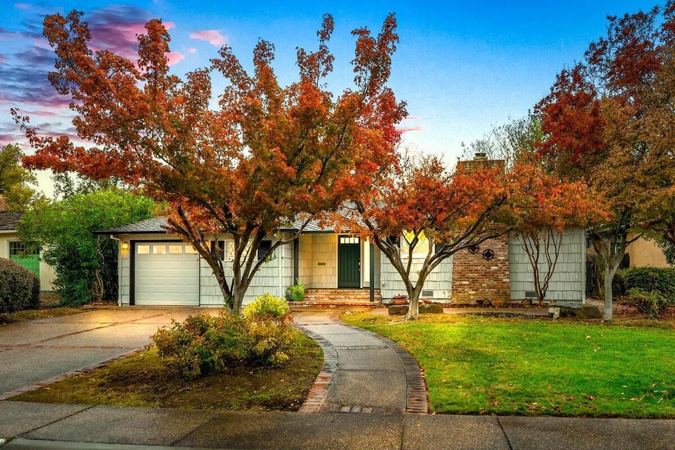 Sold $810,000 • Co-Listing Agent