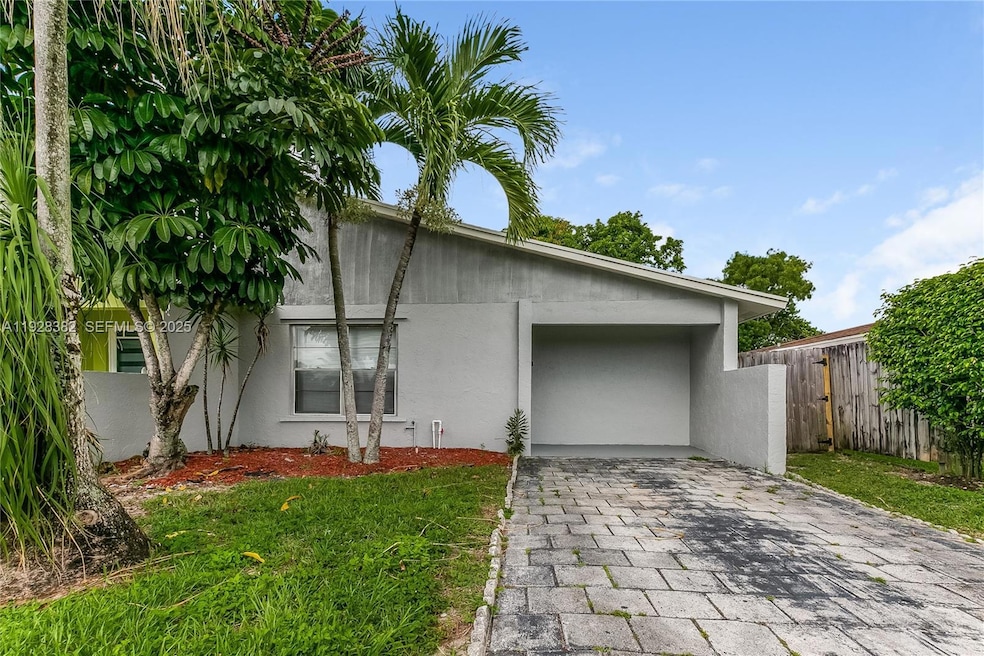 5940 S Rue Rd, West Palm Beach, FL 33415 - photo 1