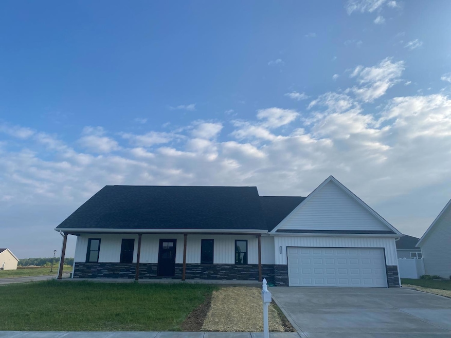 1322 W Tarkington Dr, Greensburg, IN 47240 - photo 1