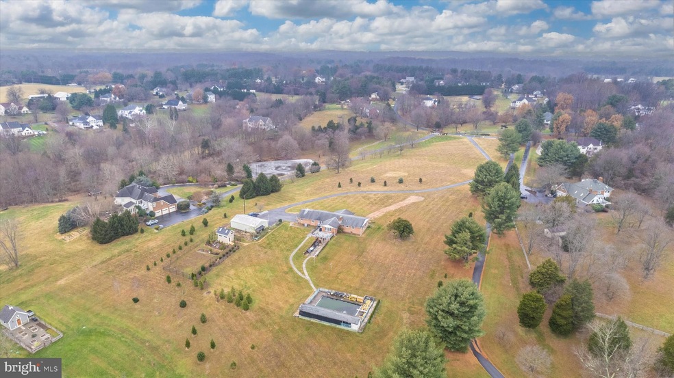 14840 Mockingbird Dr, Germantown, MD 20874 - photo 1