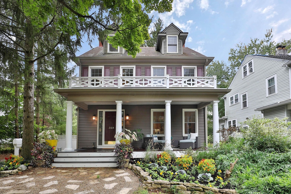 Welcome to 369 E North Broadway!
