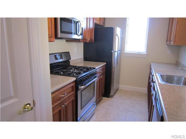 311 Tondo Cir unit 311, Harriman, NY 10926 - photo 1