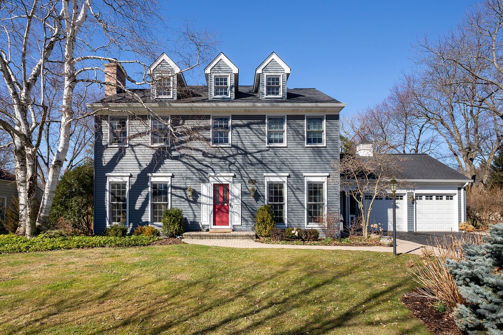 2038 Butternut Ln, Northbrook, IL 60062 - photo 1