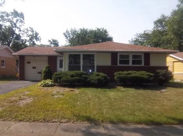 3315 Maple Ln, Hazel Crest, IL 60429 - photo 1