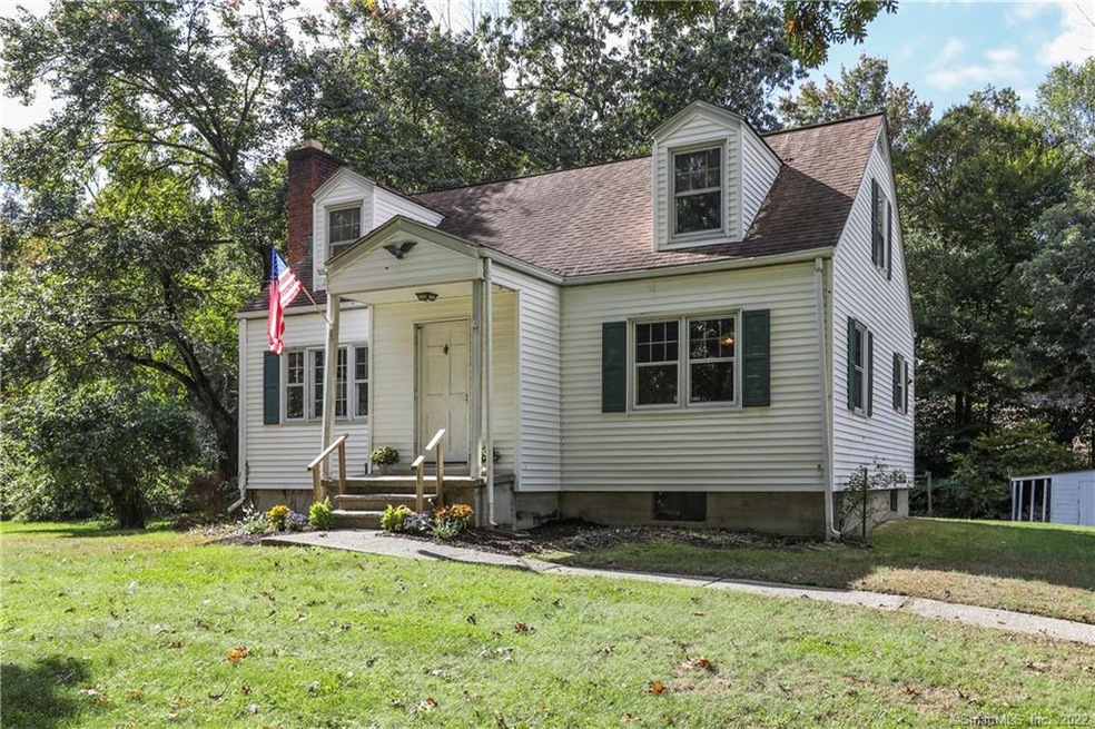 Charming well-maintained cape