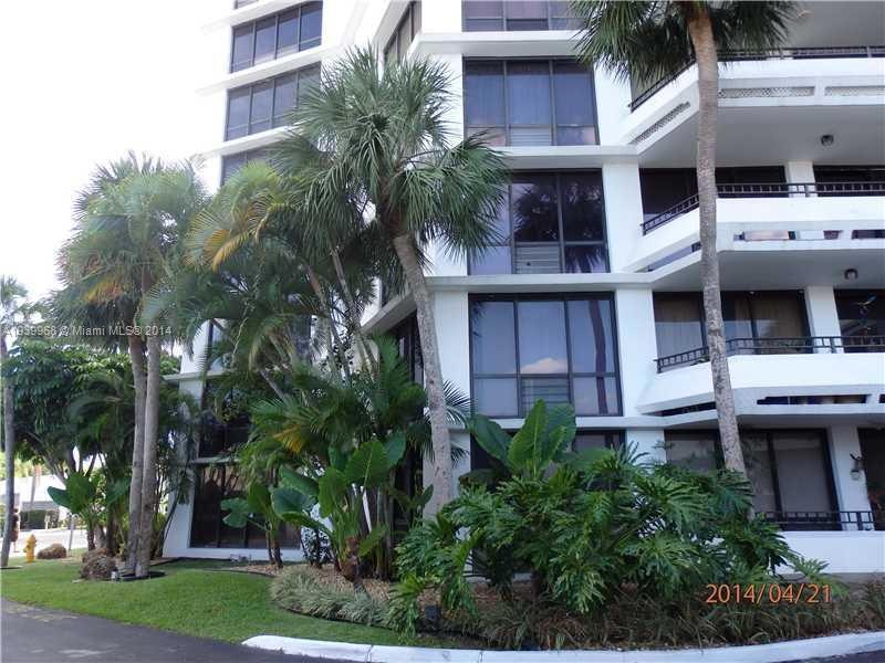 13951 Kendale Lakes Cir unit 208A, Miami, FL 33183 - photo 1