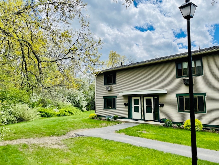 170 E Hadley Rd unit 97, Amherst, MA 01002 - photo 1