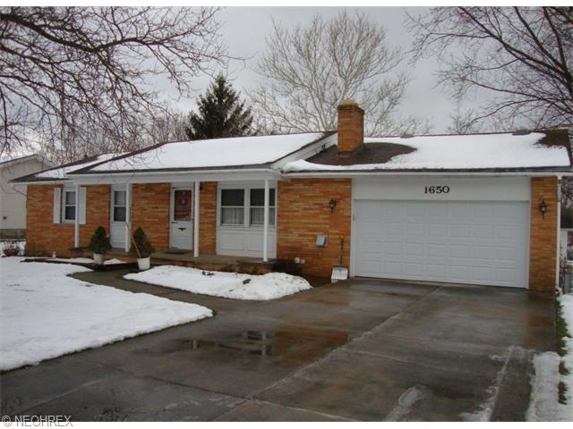 Beautiful brick ranch located seconds from shoppin